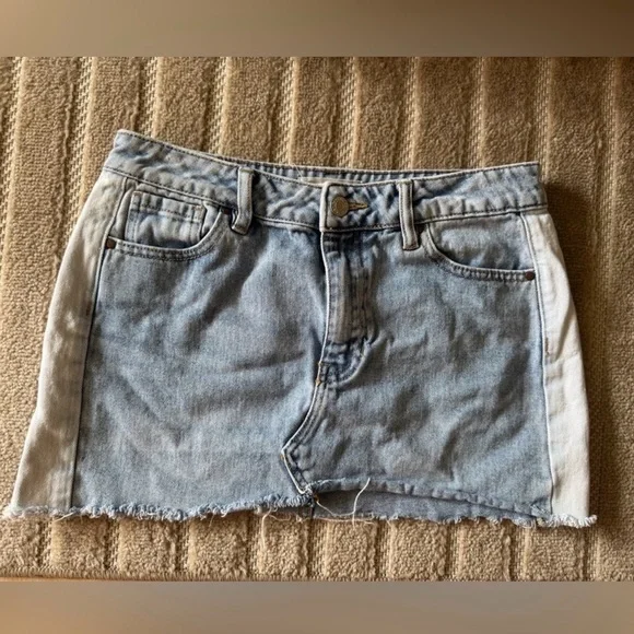 PacSun Two Tone Denim Mini Skirt Y2K Raw Hem Size 28 Blue White - Picture 2 of 9
